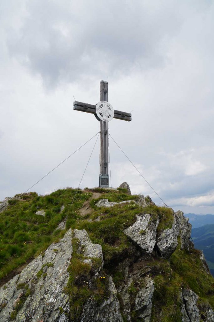 Gipfelkreuz des Marchkopfs im Zillertal