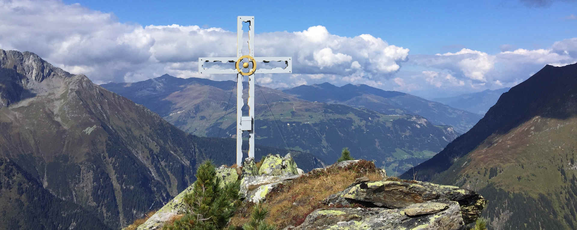 Gipfelkreuz des Gaulkopfs im Zillertal